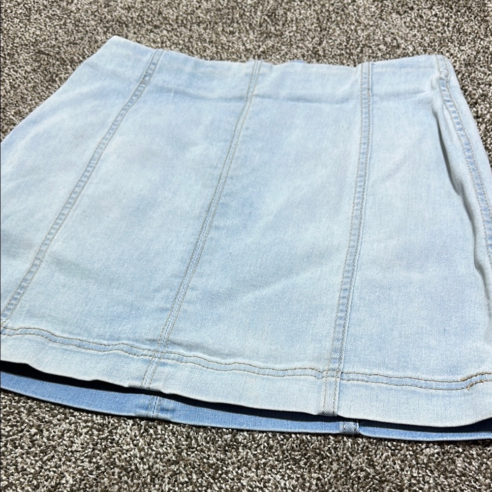Wild fable small denim Blue Mini Skirt - zipper back stretch - Picture 4 of 12